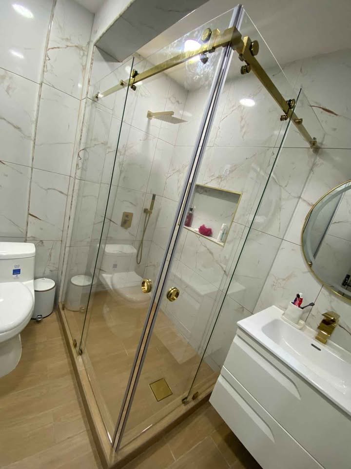 canceles de baño de vidrio en Zapopan